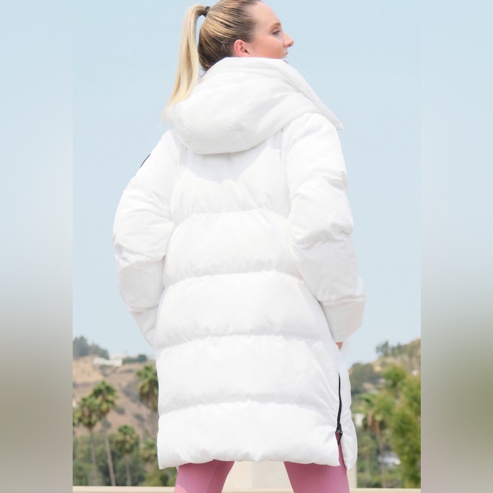 Fabletics White Puffer Jacket - image 2
